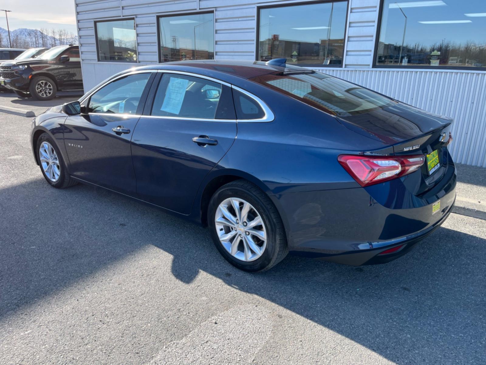 2022 BLUE /Black CHEVROLET MALIBU LT (1G1ZD5ST7NF) with an 1.5L engine, Continuously Variable transmission, located at 1960 Industrial Drive, Wasilla, 99654, (907) 274-2277, 61.573475, -149.400146 - Photo #2